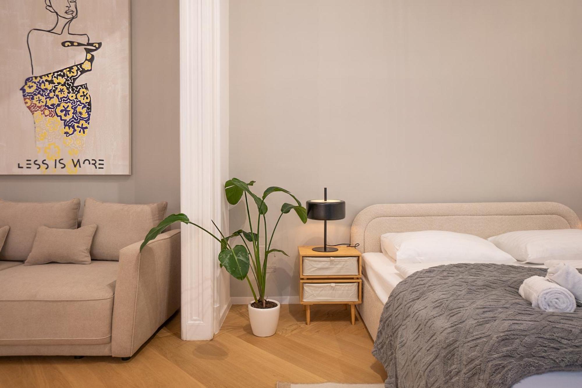 Apartmán Spacious 110м2 Flat In The Center