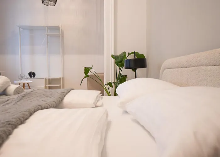 Spacious 110М2 Flat In The City Center