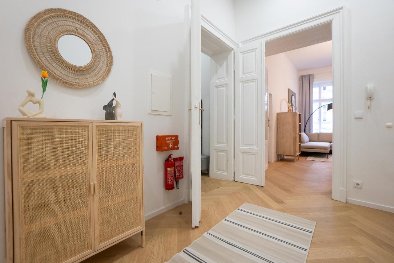 Spacious 110м2 Flat In The Center Appartamento *