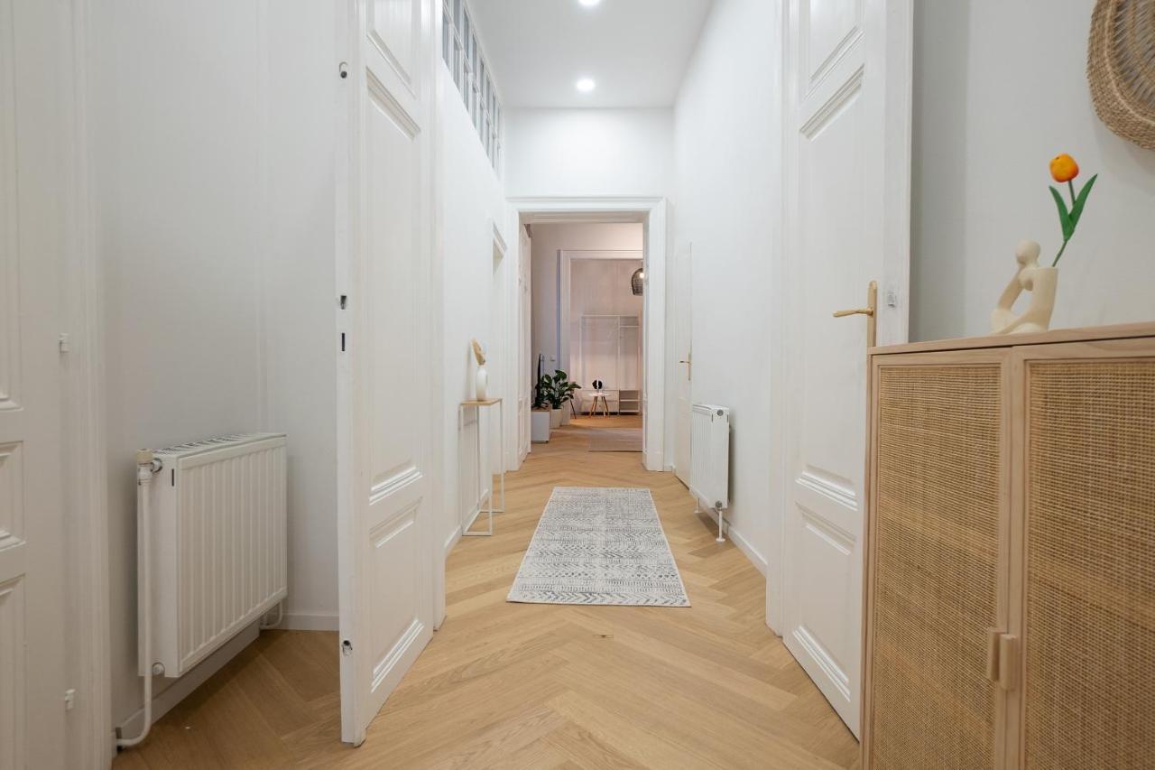 Spacious 110м2 Flat In The Center Appartamento *